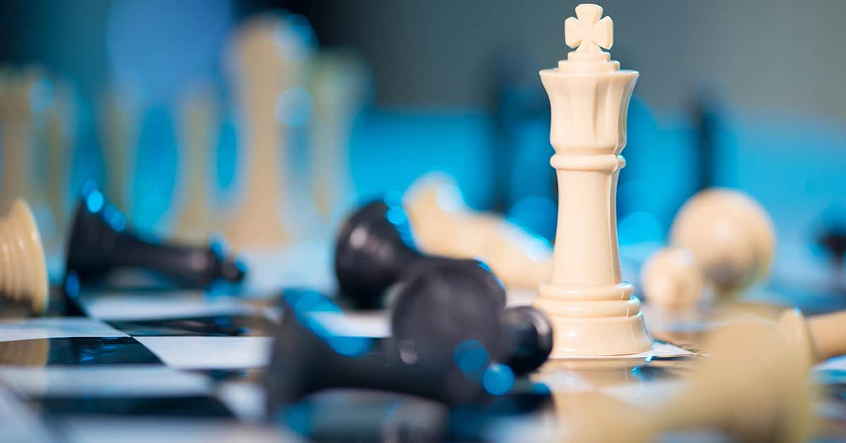 Schachfiguren, als Symbol f&uuml;r das Spiel und Ringen um den richtigen Angebotspreis