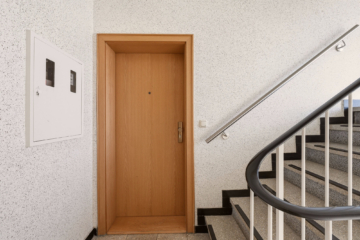 Wohnungseingang - Attraktive Eigentumswohnung mit Loggia in beliebter Wohnlage von Eutin