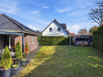 Garten und Holzlager - Komfortabler Bungalow mit nachhaltiger Energietechnik in familienfreundlicher Wohnlage