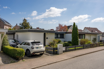 Auffahrt - Smarte Doppelhaushälfte im Bungalowstil in Grömitz / Ostsee