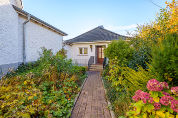 Blick auf das hintere Haus - Zwei verbundene Häuser in beliebter Lage von Eutin