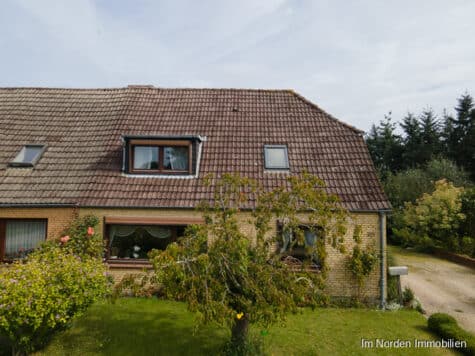 Doppelhaushälfte auf großem Grundstück inmitten der Holsteinischen Schweiz, 23714 Kirchnüchel, Doppelhaushälfte