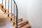 Vermietete Eigentumswohnung im Reihenhausstil für Kapitalanleger - Treppe ins Dachgeschoss