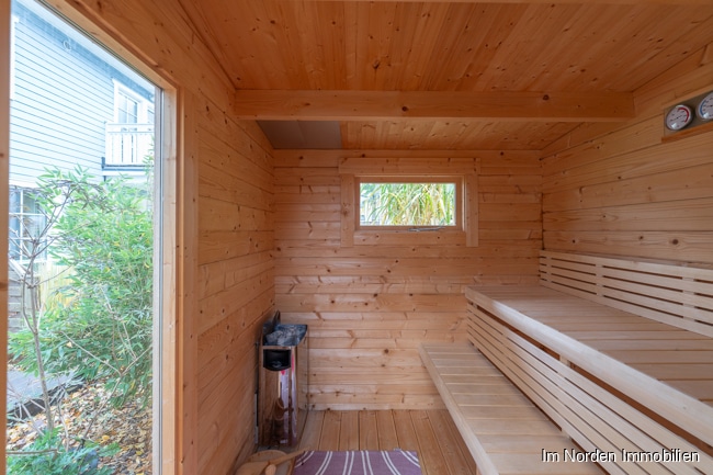 Energiesparsame Doppelhaushälfte mit gehobener Ausstattung in Bosau - Polhus-Sauna-Haus