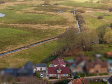 Interessantes Duo-Domizil in Eutin-Fissau, 23701 Eutin / Fissau, Zweifamilienhaus