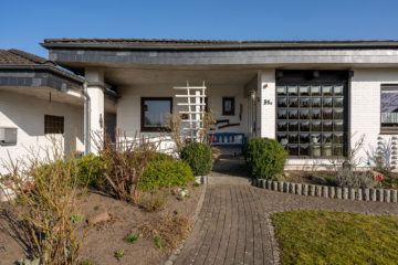 Weg zur Haustür - Gepflegter Bungalow nahe Dieksee in Malente / Timmdorf