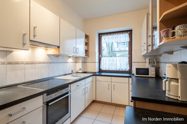 3-Zimmer-Eigentumswohnung mit Loggia in Neumünster - Küche