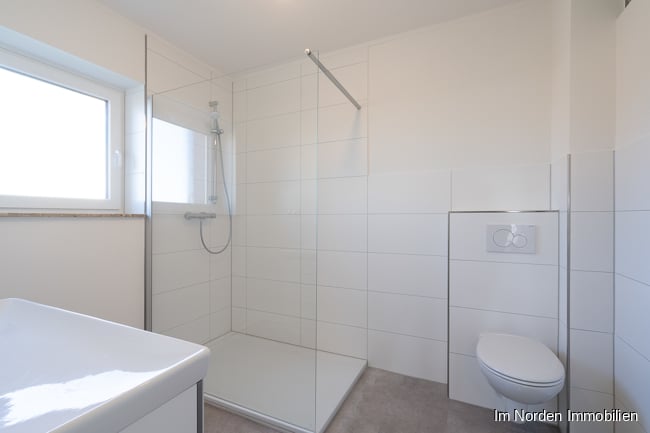 Modernisierte 4-Zimmerwohnung in kleiner Anlage - Bad