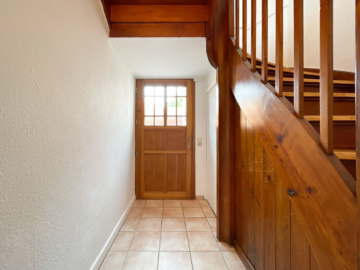 Diele mit Blick ins Treppenhaus