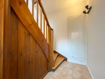 Treppe in das Obergeschoss