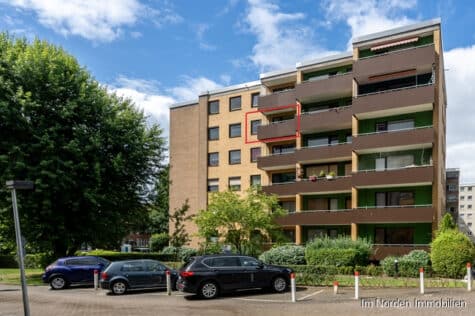 Freie 1,5 Zimmer Eigentumswohnung mit Balkon in guter Lage von Lübeck, 23562 Lübeck, Etagenwohnung