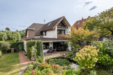 Hausansicht vom Garten - Individuelles Einfamilienhaus mit viel Charme in Scharbeutz / OT Pönitz