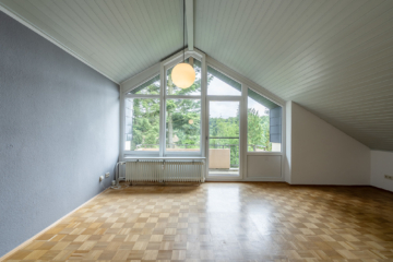 Freie 2-Zimmer-Eigentumswohnung mit Loggia und Balkon in Malente, 23714 Malente, Dachgeschosswohnung