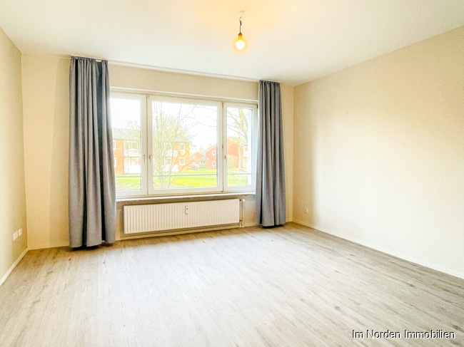 Wohnen auf der Wilhelmshöhe in Eutin: 2-Zimmer-Wohnung zu mieten - Wohnzimmer