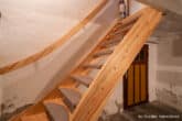 Sanierungsbedürftiges Einfamilienhaus mit Potenzial in Eutin / Neudorf - Treppe zum Kellergeschoss