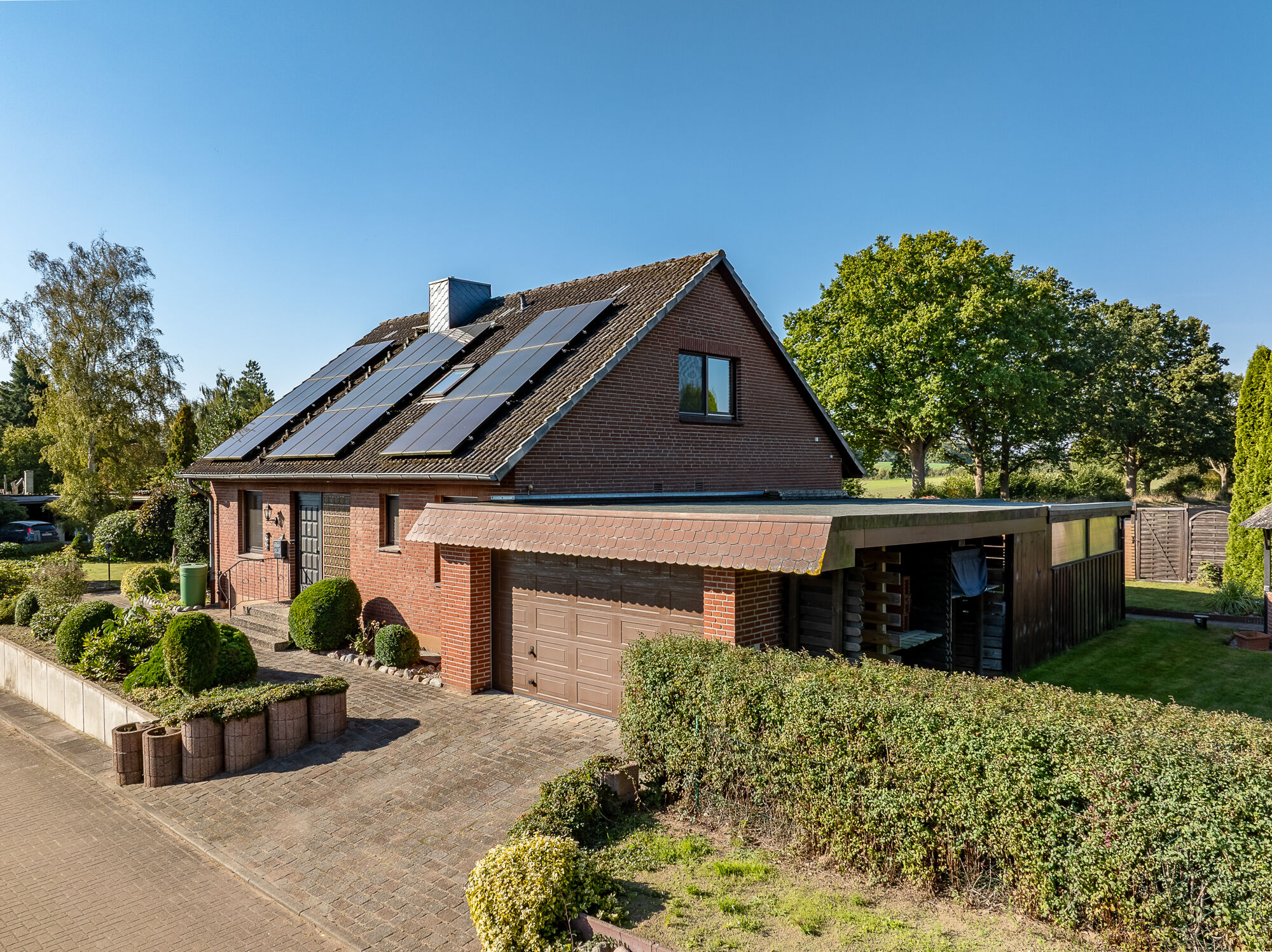 Blick auf das Einfamilienhaus - Großzügiges Ein-Zweifamilienhaus in Feldrandlage in Süsel / Gothendorf