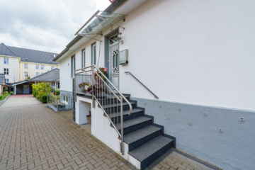 Hauseingang - Stilvolles Stadthaus mit Geschichte und Potenzial