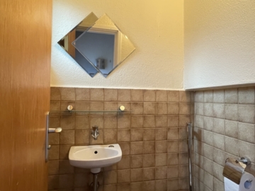 Gäste-WC - Doppelhaushälfte mit Garten und Garage in Ascheberg / Holstein zu mieten